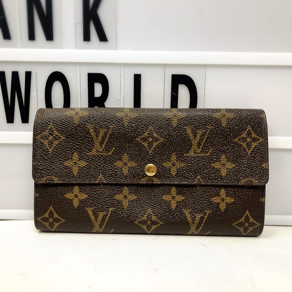 Louis Vuitton Handbags - Sold Louis Vuitton Sarah Monogram bifold Wallet